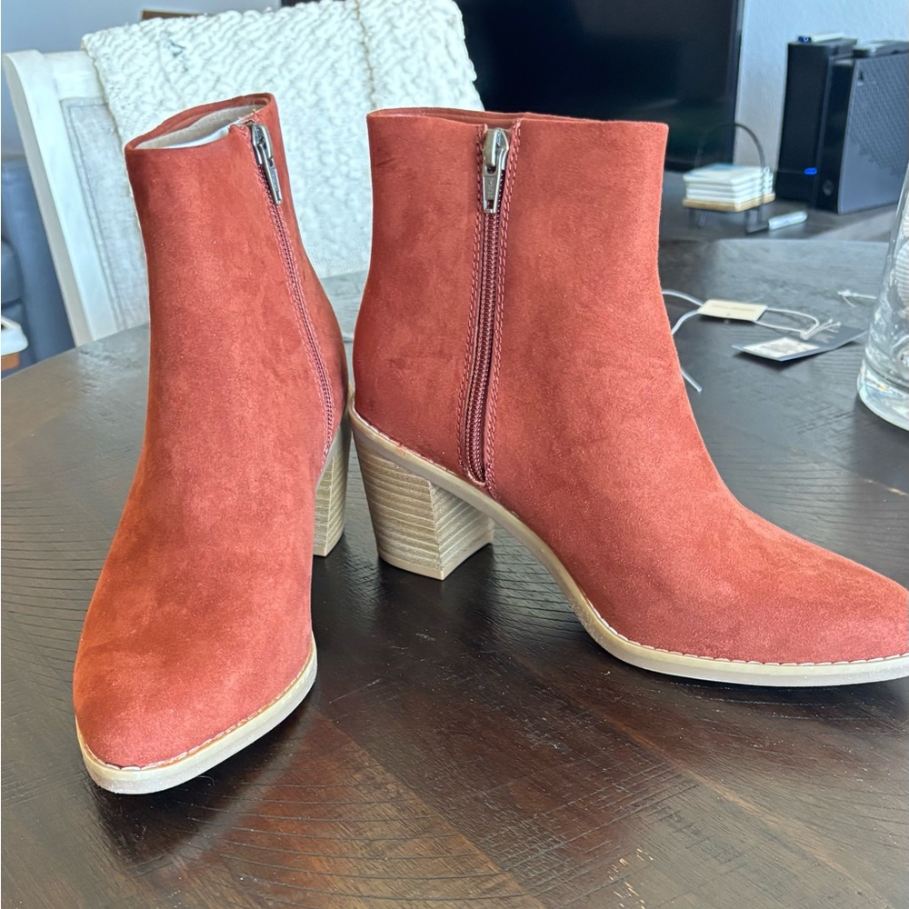 Universal Thread Women's Ankle Boots - Rust color